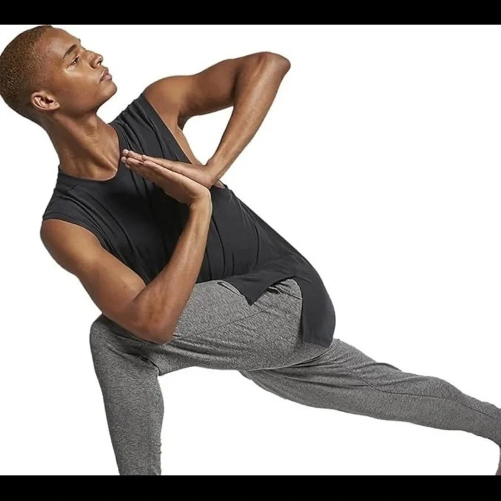 Nike Yoga Gray Heather Dri-FIT Training Joggers - Picture 8 of 8